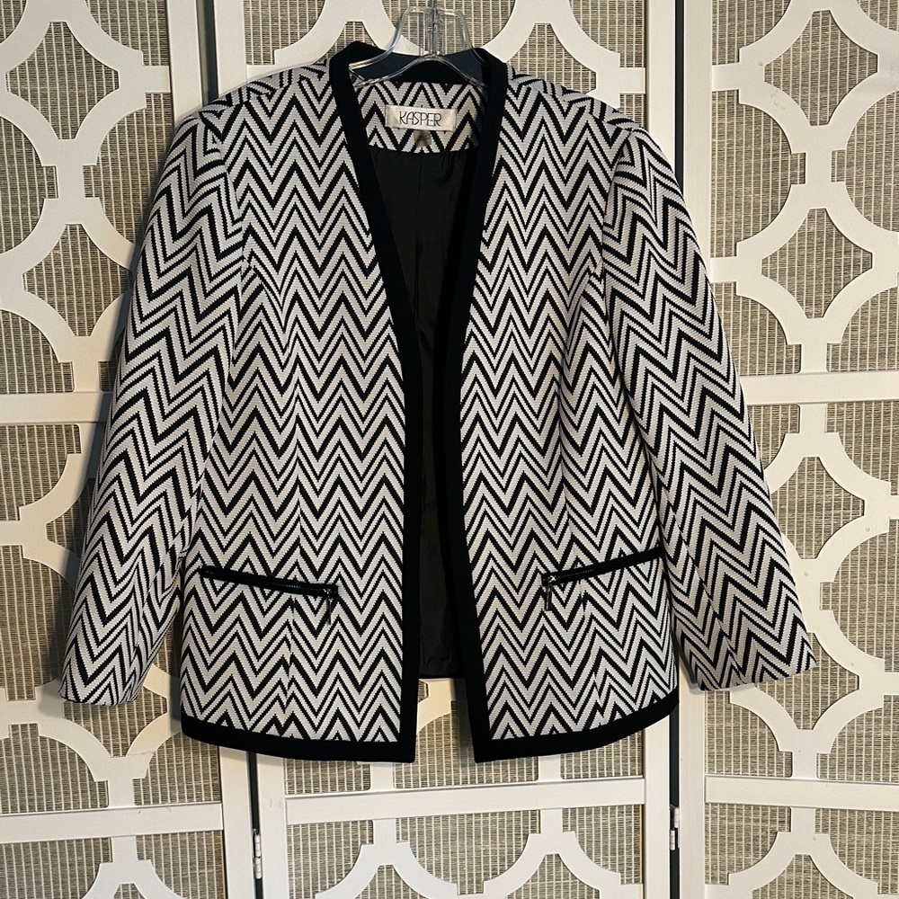 Kasper Women's Zigzag Patterned Lined Blazer Zipp… - image 1